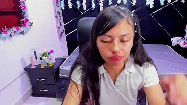 Mia_Bonnie_ 网络视讯表演