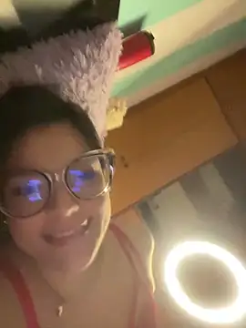 Alice-Collins1's Webcam Show