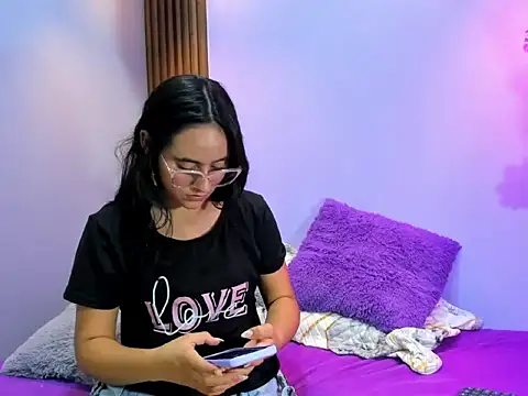 lolaprincess_'s Webcam Show