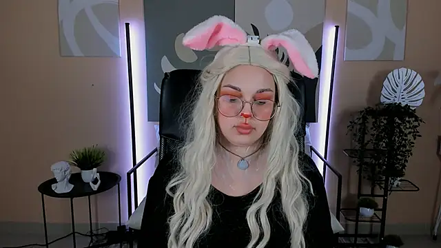 AmiraDevill's Webcam Show