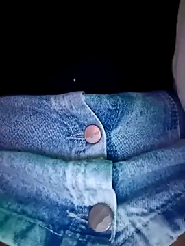 Lesly_10-'s Webcam Show