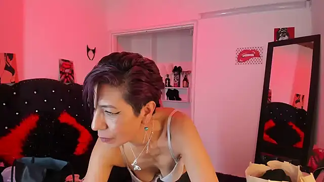 Trinityy__ Adlı Modelin Web Kamerası Şovu