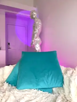SerenaCloud's Webcam Show
