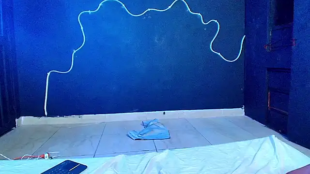 Soso_And_Esme's Webcam Show