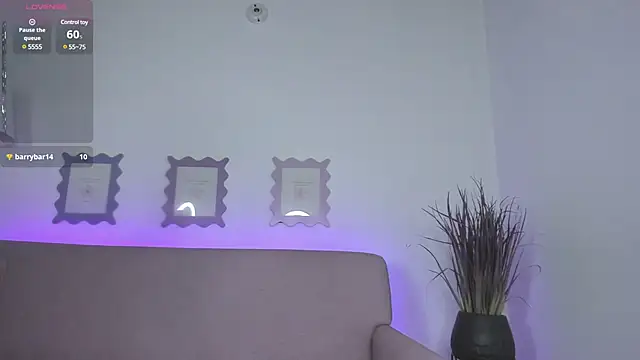 crystal_peed's Webcam Show