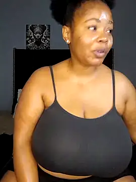 LunaCovenn webcam show