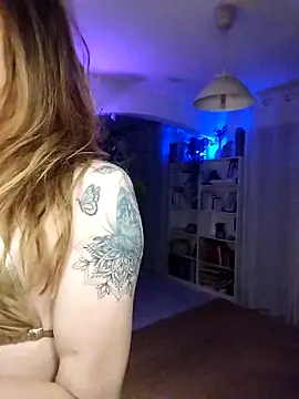 Luna_Kitanna webcam show