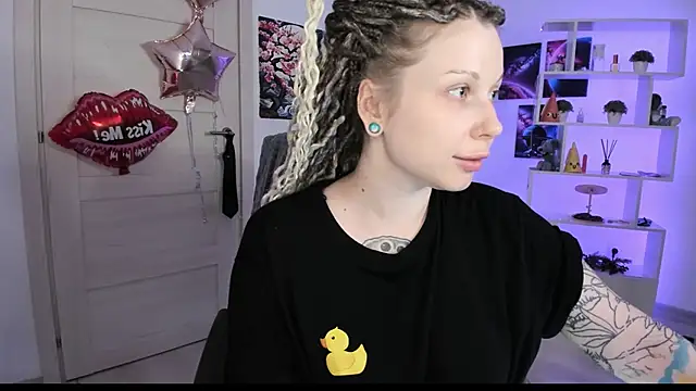 HoneySallyMoore's Webcam Show