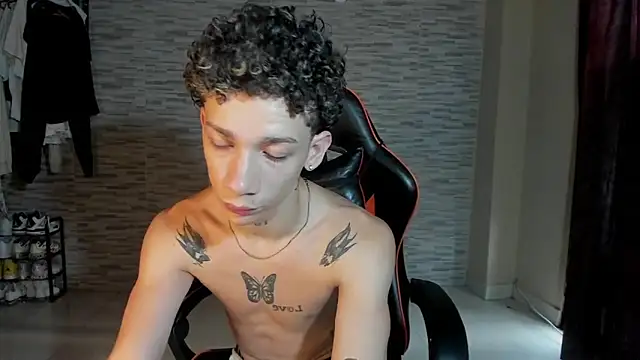 mateodeamjo's Webcam Show