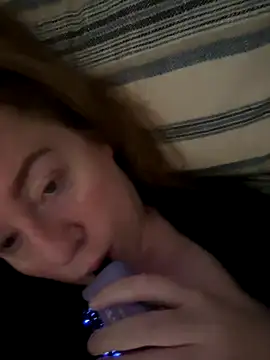 cinnatitties' Webcam Show