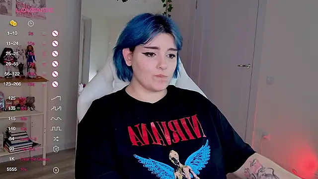 YumiYammy webcam show