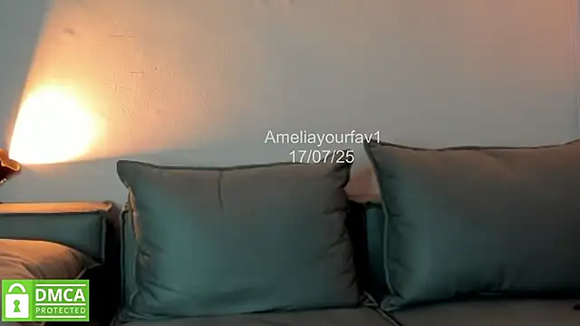 ameliayourfav1 webcam show