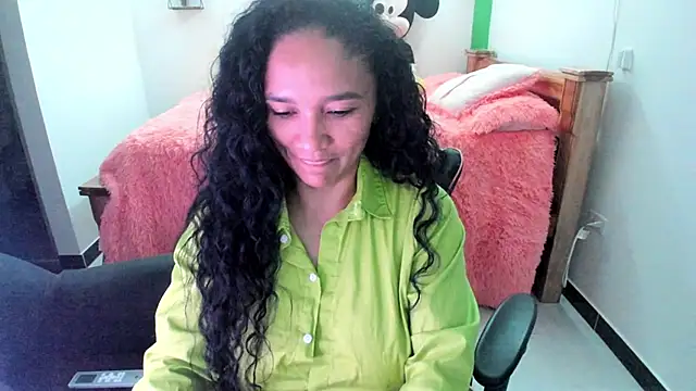 rayza_mature_154's Webcam Show