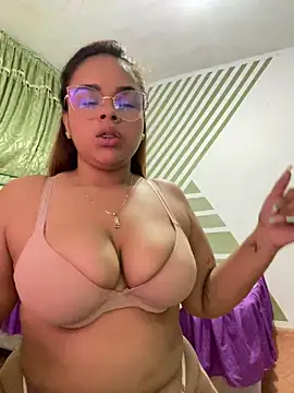Evabigass' Webcam Show