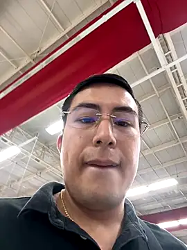 andrewmhilton_'s Webcam Show