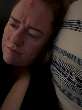cinnatitties' Live Sex Cam Show