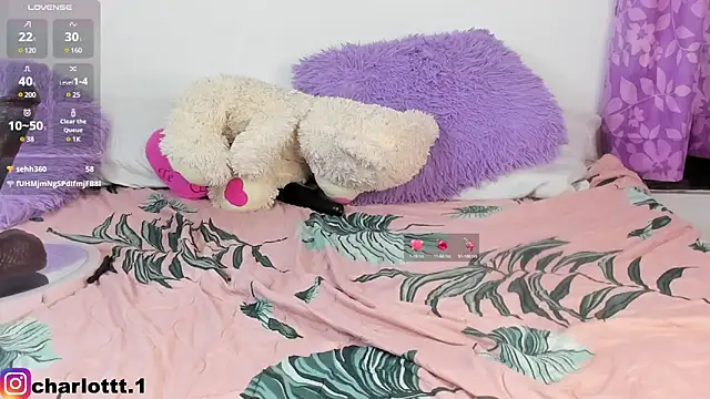 charlotte_250's Live Sex Cam Show