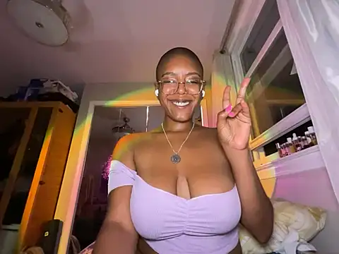aliasyourfav's Webcam Show