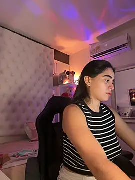 ZarahEvans' Webcam Show