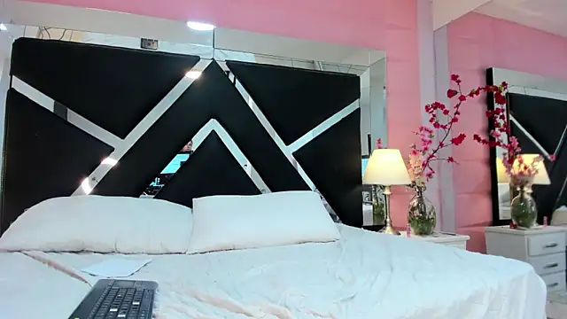 Karla_Thompsson's Webcam Show