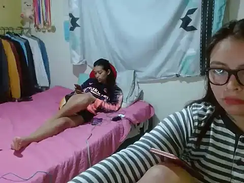 clayre_and_jill's Webcam Show