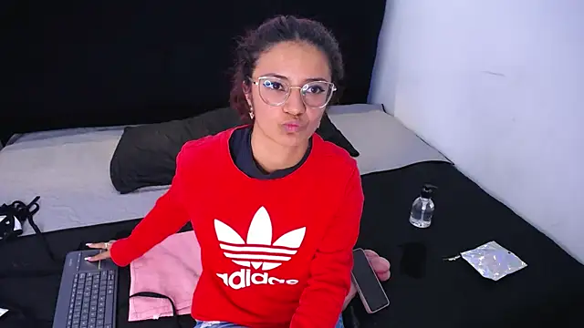 Lola_Vecassalt's Webcam Show