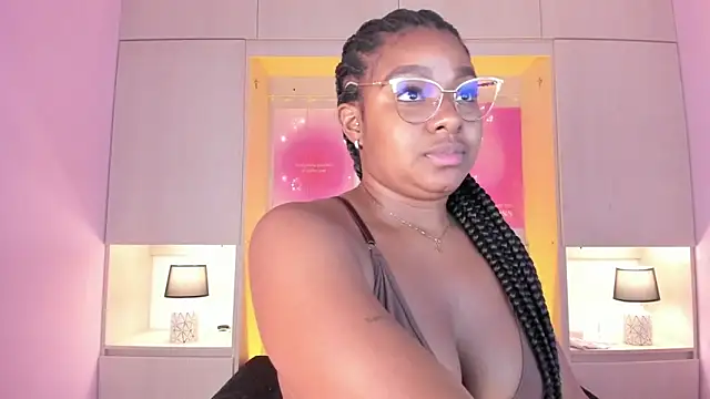 tamaraa_smiith's Webcam Show