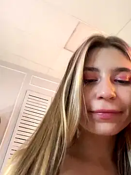 ValerieOhara's Webcam Show