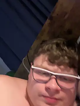 redhood213's Webcam Show