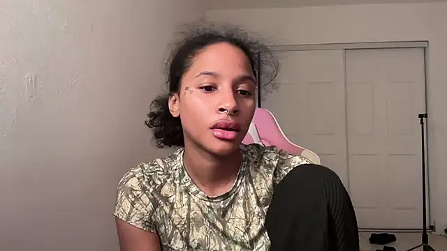 shandiloveslemonss' Webcam Show