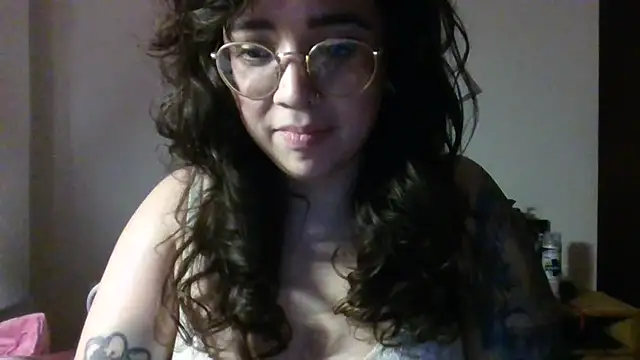 GypsyMamacita's Webcam Show