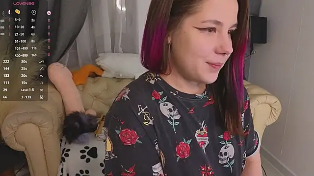 Mira_Falls' Webcam Show