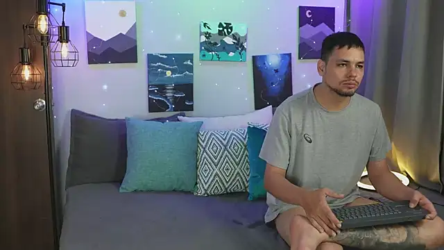 Cleoanubis-'s Webcam Show