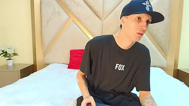 عرض كام EmilyandMarcus