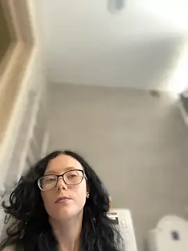 RinaShy's Webcam Show