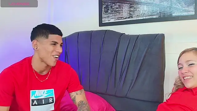 ChiliciousCouple's Webcam Show