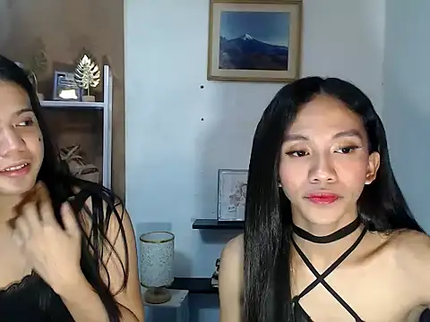 WildHOTcouple69xxx's Webcam Show