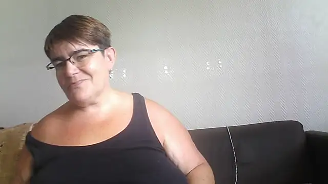 CoupleBDSM-33500's Webcam Show