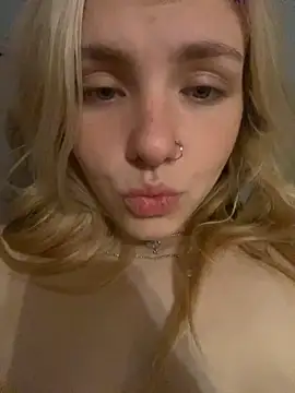 maddybabyxoxo's Webcam Show