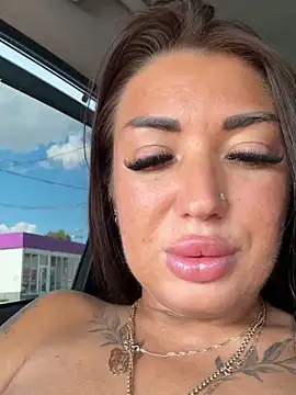 RuslanaXX's Webcam Show