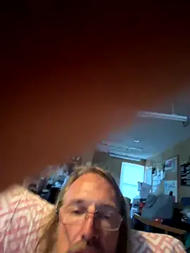 THE-CHAMPLOVENIPPLES73's Live XXX Chat