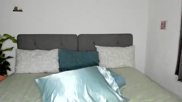 Ad_Astrid's Webcam Show