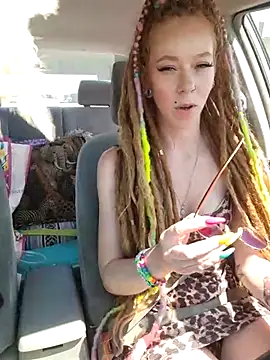 LucidLucy's Webcam Show