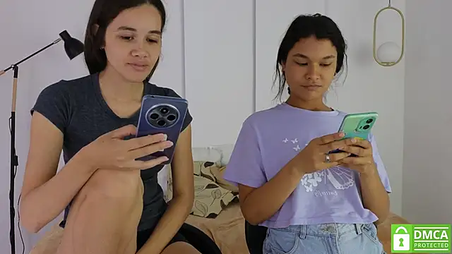 sexychanell_18's Webcam Show