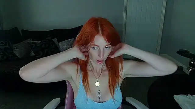 Red_firesquirt's Webcam Show