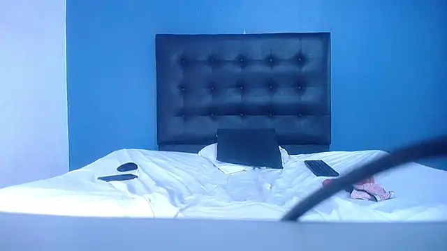 sweet_chocolatte21's Webcam Show