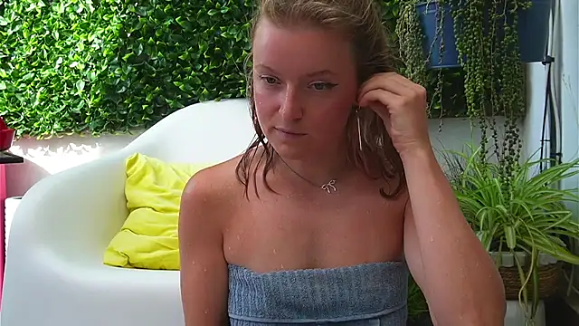Ameliasweety69's Webcam Show