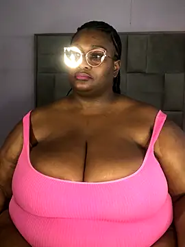 bustytitsxxx Webcamshow