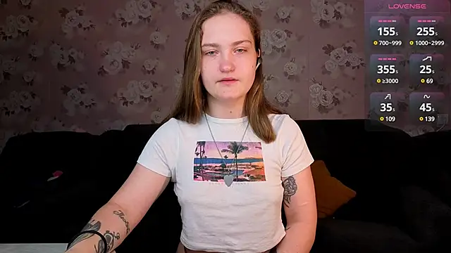 linadevine's Webcam Show