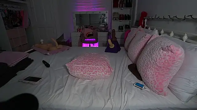 emmagray001's Webcam Show